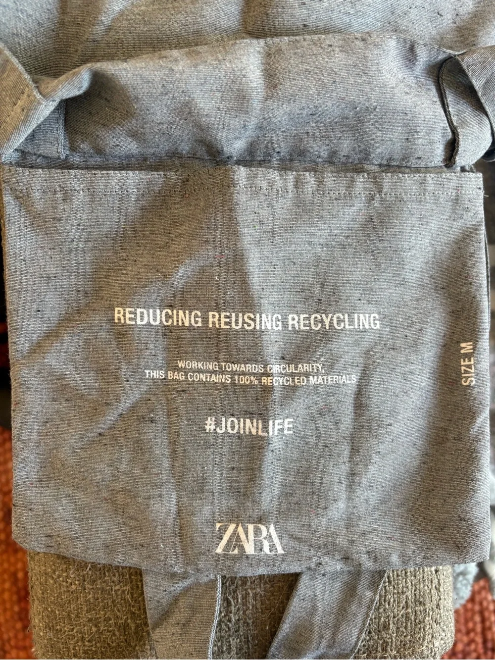 Zara simple gray